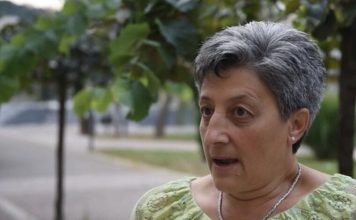 “Videla sam crnu mrlju kako pušta pipke i bilo mi je jasno da imam rak debelog creva”: Ovako je Milena otkrila bolest