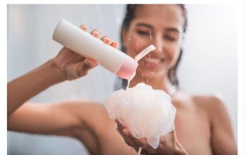 STALNO SE TUŠIRAMO, A 1 DEO TELA NIKO NE PERE: Leglo je PRLJAVŠTE, ovo je jedini pravilan način da ga DOBRO očistite