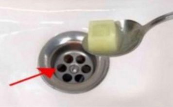 Bacite ga u sudoper i odvod se više nikada neće začepiti! (Neverovatno)