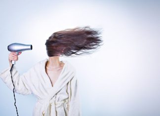 Spavate li sa mokrom kosom? ONDA OVO ODMAH PROČITAJTE