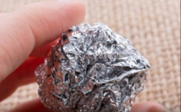 Prije spavanja uvijek stavi ALU F0LIJU ISP0D KREVETA: Kad čujete ZAŠT0 – uradićete IST0 još večeras