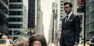 “Morla sam da ga zaštitim,” rekla je žena na ulici. “Od koga?” pitao je milijarder. Njen odgovor ga je slomio.