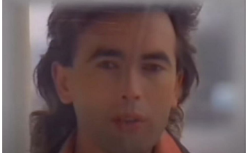 Ovaj pevač bio je najveći zavodnik u Jugoslaviji pa u jeku slave nestao sa estrade: Pojavio se nakon 35 godina i otkrio strašnu istinu