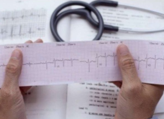 KOJA RUKA BOLI PRED INFARKT: Srčani udar najavljuje ovaj rani simptom, spriječite to