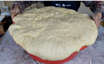 Konačno znam šta da DODAM tijestu da bude savršeno mekano i pahuljasto: Od toga pečem lepinje, kolače, vijuge i praznične kolače – sve od jednog tijesta!