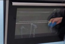 NE MORATE SKIDATI STAKLO! Evo kako da očistite fleke između duplih stakala rerne: ŽENA PODIJELILA TRIK NA DRUŠTVENIM MREŽAMA