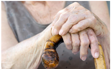 Ovo su 2 tačne godine kada ljudi najbrže stare: Naučnici tvrde da se tada čovek preko noći promeni