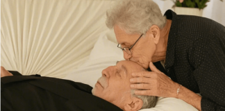 Da li je bezbedno dodirnuti ili poljubiti voljenu osobu nakon smrti?