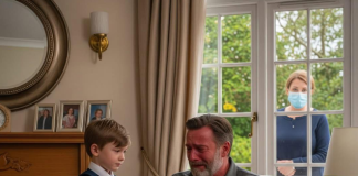 Otac otvorio stari dosije – ono što je našao promenilo je sve!