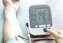 POGREŠNO MJERENJE KRVNOG PRITISKA SKORO GA KOŠTALO ŽIVOTA: Čak 90 odsto ljudi pravi ovu grešku ikvari rezultat