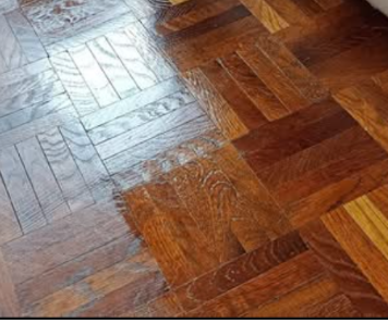 Kako drvenom parketu povratiti stari sjaj, bez hoblovanja, jeftino i efikasno sredstvo koje KORISTIM