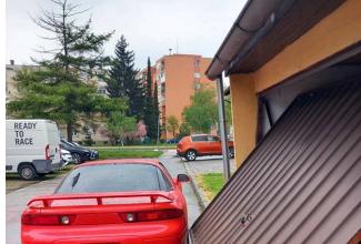Tip iz Varaždina zagradio je autom nečiju garažu, morate vidjeti kako se vlasnik obračunao s njim