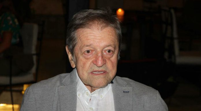 Za njegovu bolest niko nije znao, sam je autobusom išao na hemoterapije: Ćerka na njegovom grobu ni suzu nije pustila