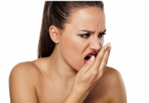 Prema stomatolozima, OVO je najlakši način da se riješite lošeg zadaha: Za ovaj genijalni kućni trik trebat će vam nekoliko desetaka sekundi