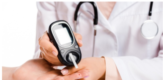 Šećer u krvi kroz godine: Zašto “normalno” nije isto s 30 i 65