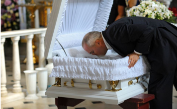 Posle sahrane voljene osobe odmah se iznose 4 stvari napolje: Narodno verovanje kaže da duša ne može da ode dok su one tu