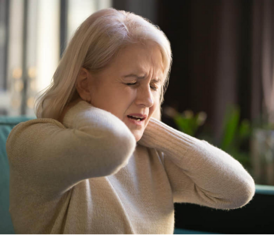 VELIK BROJ ŽENA IGNORIRA OVAJ SIMPTOM: Pojavljuje se mjesec dana prije srčanog udara