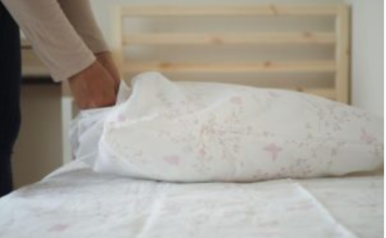 Na 40, 60 ili 90 stepeni? Evo koja temperatura je idealna za pranje posteljine
