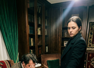 Majka je uvek gurala mlađu ćerku da se uda za bogataša: Tek kada se ćerka udala, starija je otkrila majčinu mračnu tajnu o tom braku