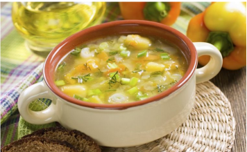 Pileća supa postala hit u svijetu u borbi sa prehladom: Naše bake su oduvijek znale, samo jedan sastojak je ključan u ovom jelu