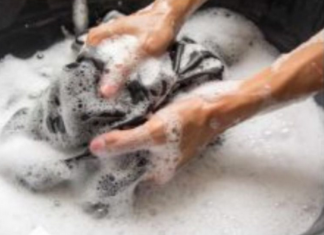 Veš se USMRDI nakon PRANJA, a OMEKŠIVAČ uopšte NE MIRIŠE! Greške koje prave i najiskusnije domacice