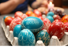 Italijanska tajna za vaskršnja jaja: Zaboravite ulje, “stakleni sjaj” se postiže pomoću jednog kuhinjskog sastojka