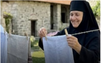 U manastiru peru veš samo na ovaj način: Miriše divno danima, a evo šta koriste umjesto omekšivača