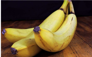 Prije spavanja uvijek pojedite bananu, a evo i zašto…