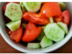 SVI IH MIJEŠAMO U SALATAMA, STRUČNJACI UPOZORAVAJU: Krastavce i paradajz nikada ne biste smjeli jesti ZAJEDNO u ISTOJ salati, EVO ZAŠTO!
