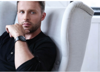 Nije to navika, već opsesija koju ne zna sakriti. Ovih 8 jasnih znakova pokazuje da ste mu stalno u mislima