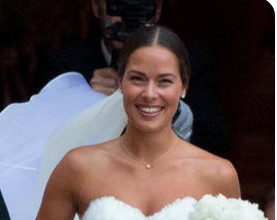 ANA IVANOVIĆ SE UDALA ,POGELDAJTE KAKAV JE SKANDAL ŠVAJNI NAPRAVIO KAD JE VIDIO KO JE U PITANJU: A i vi ćete ostat u šoku!!! Švani mu nije ni do koljena!!!!Ana je ubola jakpot (FOTO) - featured image