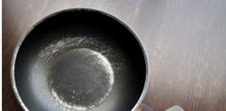 Da li imate ovaj opasan tiganj u vašoj kuhinji? Onkolozi upozoravaju na posuđe koje krije „večite hemikalije“