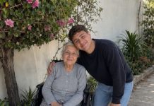 Brinuo sam se o svojoj 90-godišnjoj susjedi jer mi je obećala da ću naslijediti sve što posjeduje. Kad je umrla, nije mi ostavila NIŠTA. Ali sljedećeg jutra njezin odvjetnik pokucao je na moja vrata i rekao: “Ostavila vam je jednu stvar.” - featured image